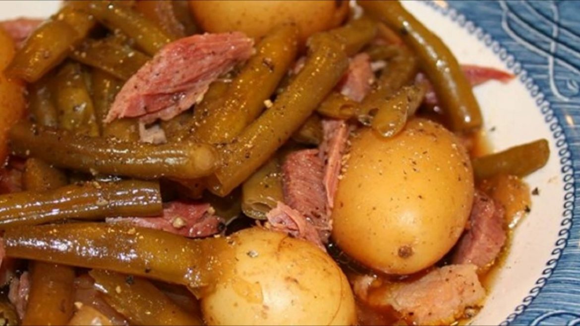 Slow Cooker Green Beans, Ham and Potatoes Delish Club