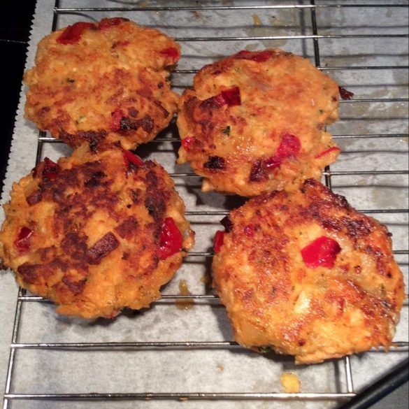 THE BEST EVER CANNED SALMON PATTIES